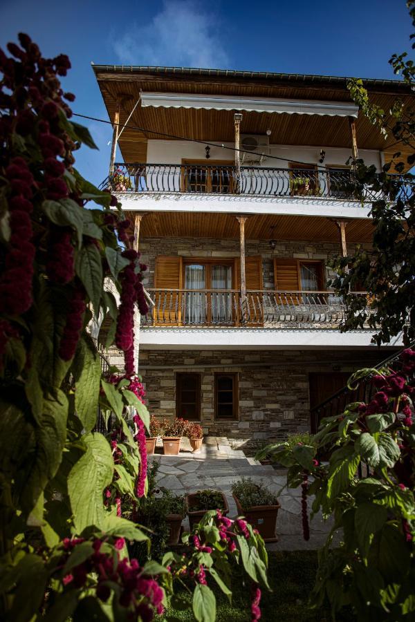 Georgia'S Guesthouse Kastoria Ngoại thất bức ảnh