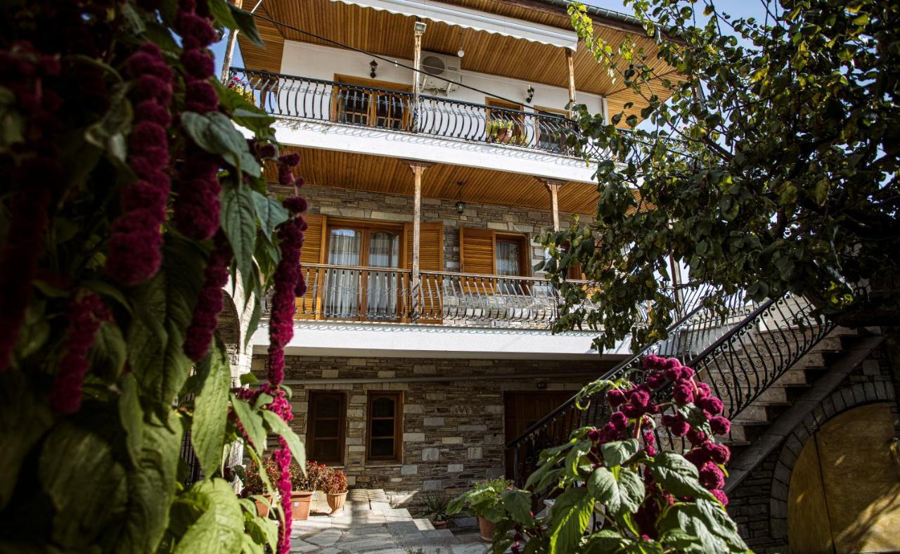 Georgia'S Guesthouse Kastoria Ngoại thất bức ảnh