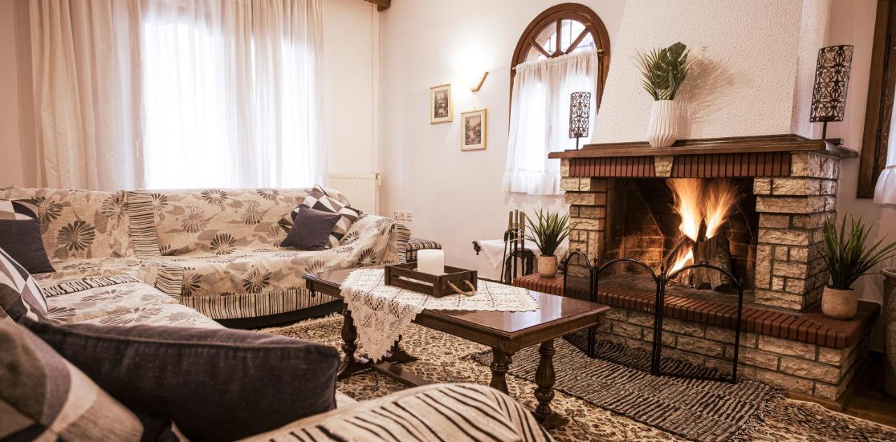 Georgia'S Guesthouse Kastoria Ngoại thất bức ảnh